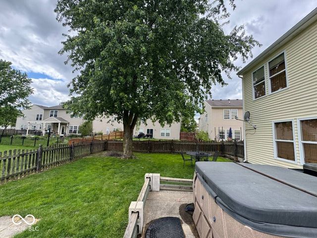 9317 W Quarter Moon Drive, Pendleton, IN 46064