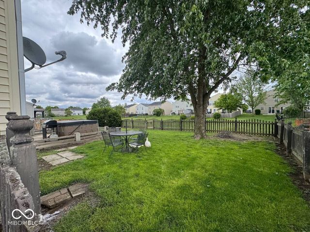 9317 W Quarter Moon Drive, Pendleton, IN 46064