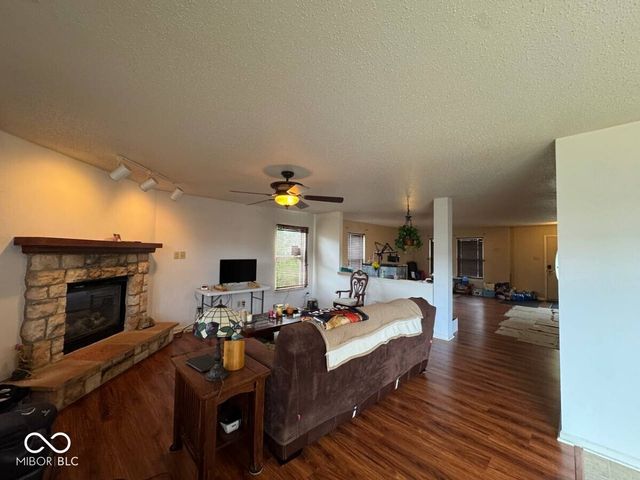 9317 W Quarter Moon Drive, Pendleton, IN 46064