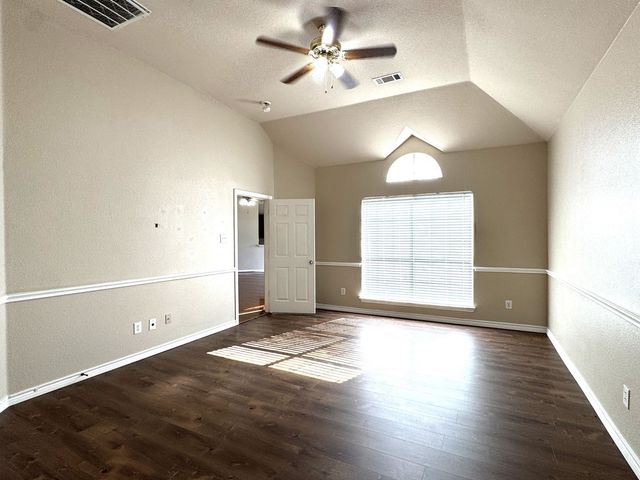 5287 W Cove Way, Grand Prairie, TX 75052