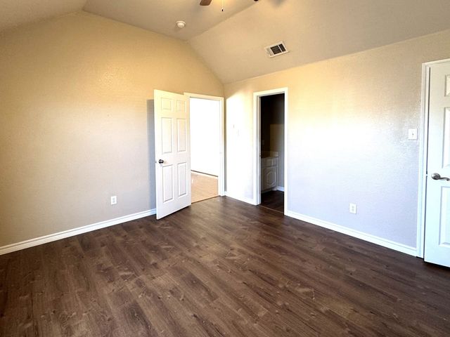 5287 W Cove Way, Grand Prairie, TX 75052