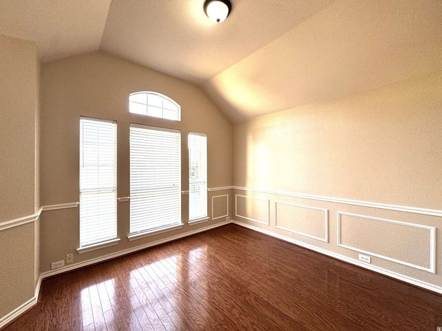 5287 W Cove Way, Grand Prairie, TX 75052