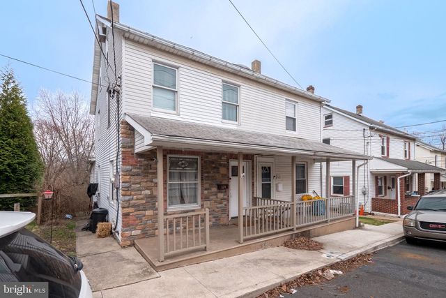 1124 FURNACE ST, Hellertown, PA 18055