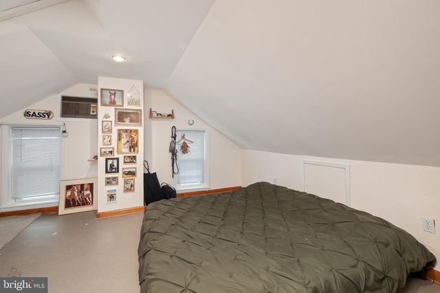 1124 FURNACE ST, Hellertown, PA 18055