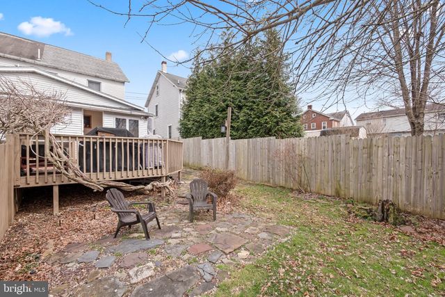 1124 FURNACE ST, Hellertown, PA 18055