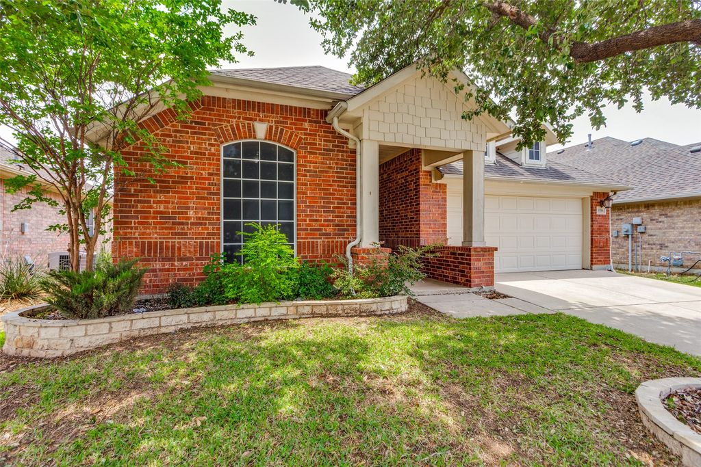1316 Mountain Air Trail, Fort Worth, TX 76131