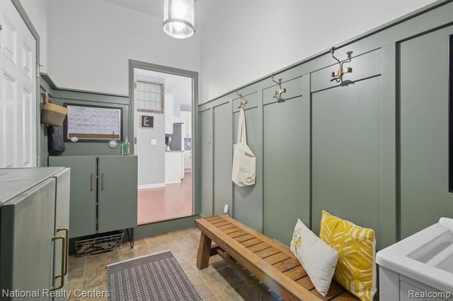 27316 Victoria Road, Novi, MI 48374