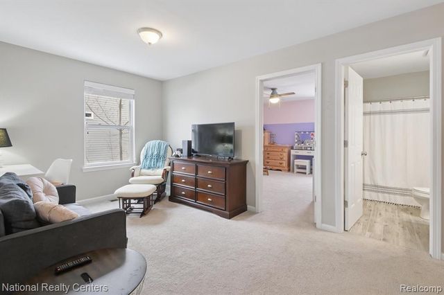 27316 Victoria Road, Novi, MI 48374