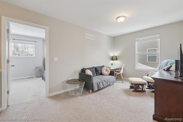 27316 Victoria Road, Novi, MI 48374