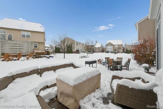 27316 Victoria Road, Novi, MI 48374