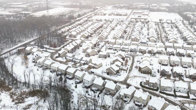 27316 Victoria Road, Novi, MI 48374