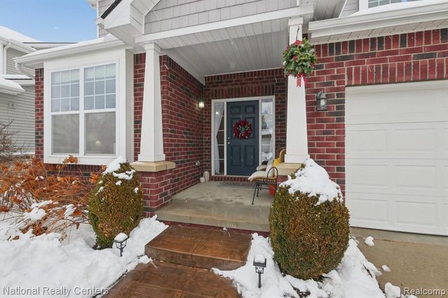 27316 Victoria Road, Novi, MI 48374