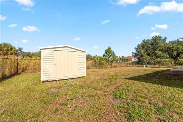 2612 51st ST SW, Lehigh Acres, FL 33976
