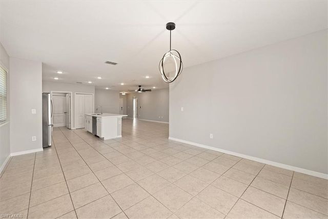 2612 51st ST SW, Lehigh Acres, FL 33976