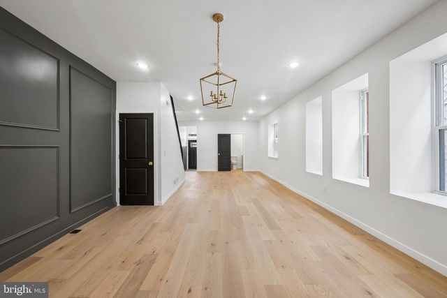 5516 N MARSHALL ST, Philadelphia, PA 19120