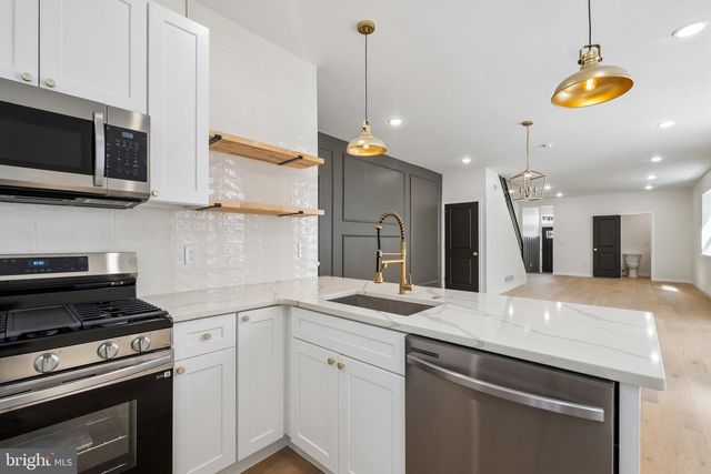 5516 N MARSHALL ST, Philadelphia, PA 19120