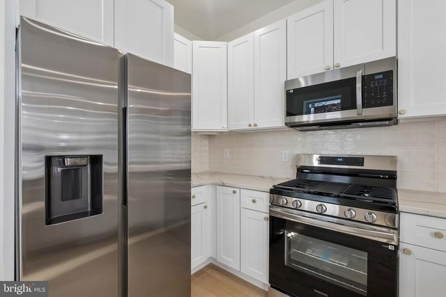 5516 N MARSHALL ST, Philadelphia, PA 19120