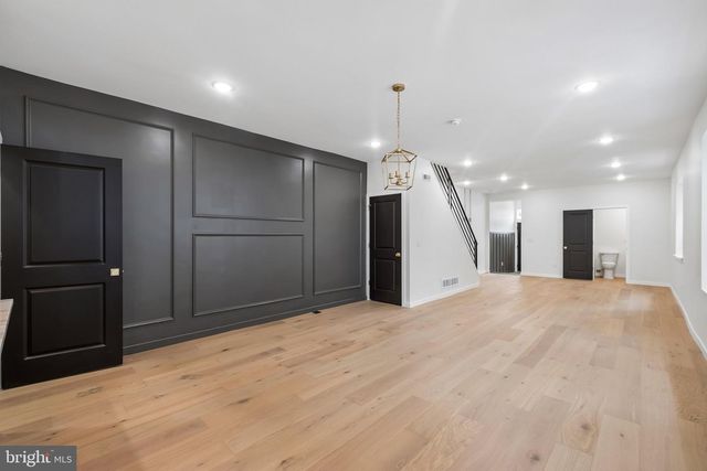 5516 N MARSHALL ST, Philadelphia, PA 19120