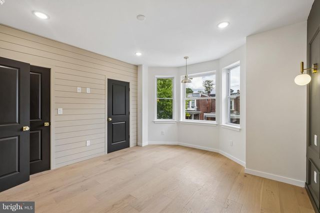 5516 N MARSHALL ST, Philadelphia, PA 19120
