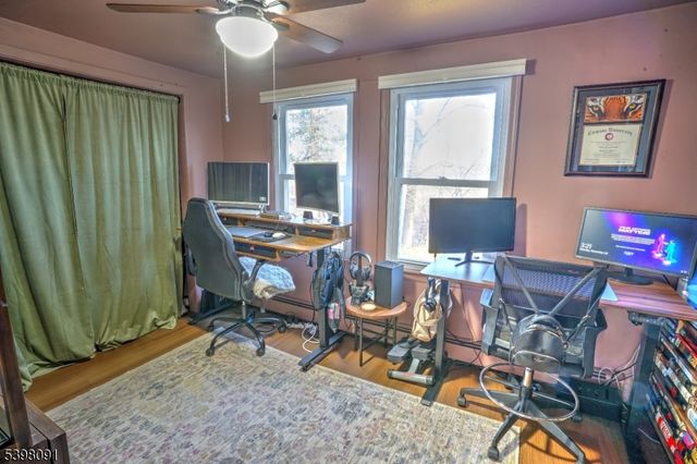 31 Highland Ave, Stanhope Boro, NJ 07874