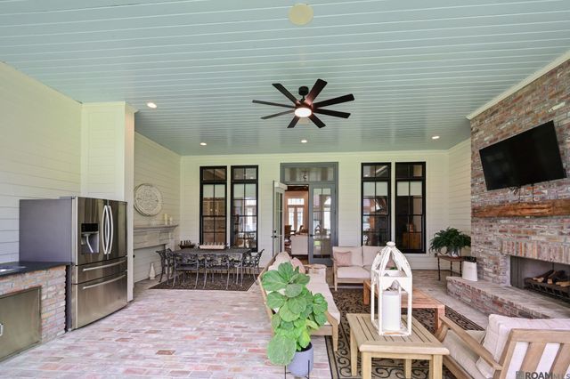 14651 Cottage Bend Dr, Baton Rouge, LA 70820
