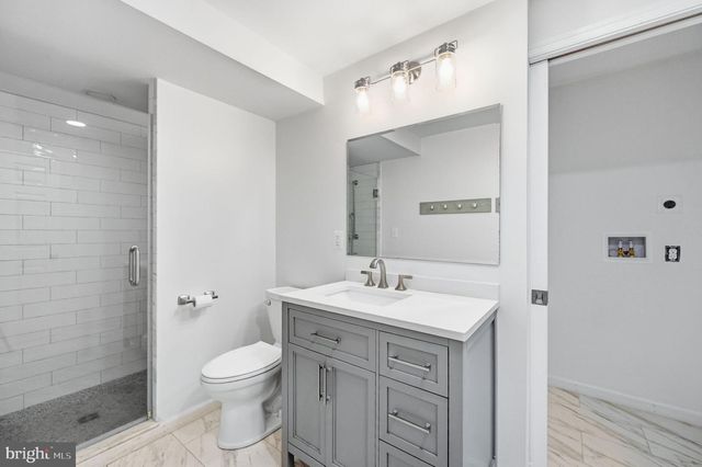 8104 WHITTING DR, Manassas, VA 20112