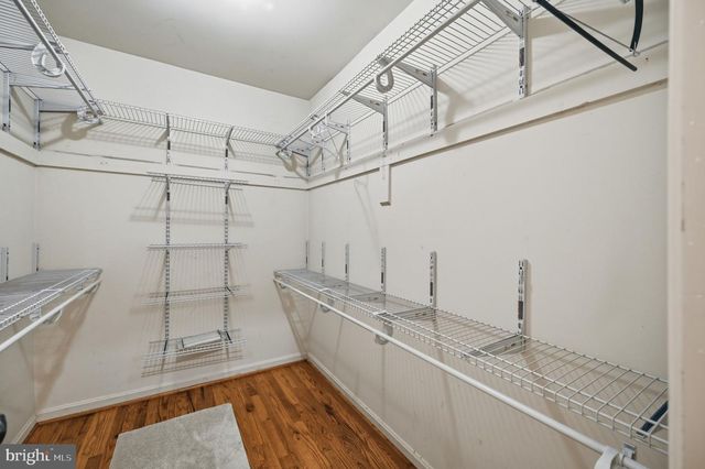 8104 WHITTING DR, Manassas, VA 20112