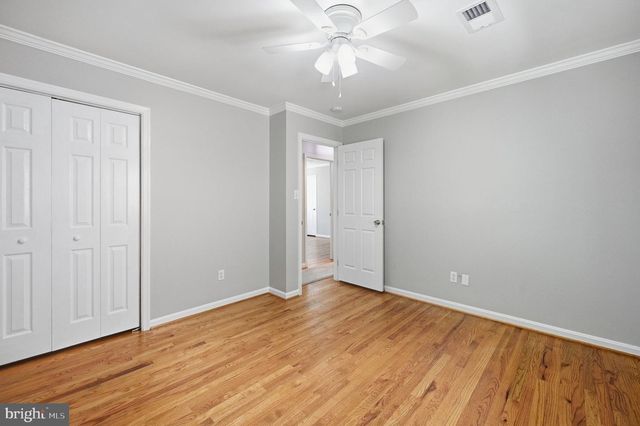 8104 WHITTING DR, Manassas, VA 20112