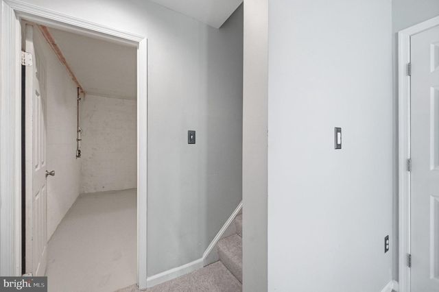 8104 WHITTING DR, Manassas, VA 20112