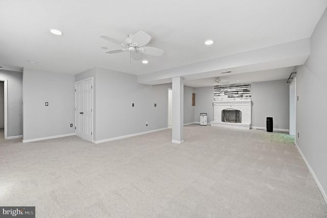 8104 WHITTING DR, Manassas, VA 20112