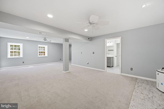 8104 WHITTING DR, Manassas, VA 20112