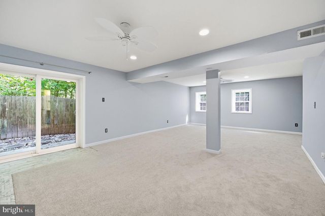 8104 WHITTING DR, Manassas, VA 20112