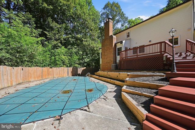 8104 WHITTING DR, Manassas, VA 20112
