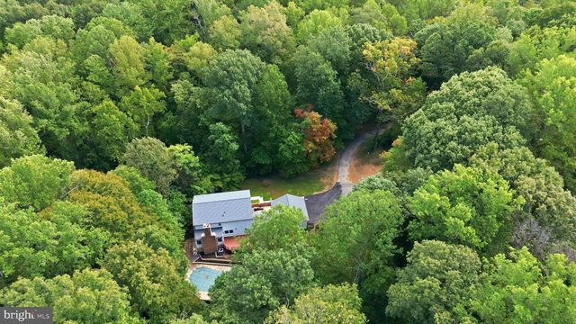 8104 WHITTING DR, Manassas, VA 20112
