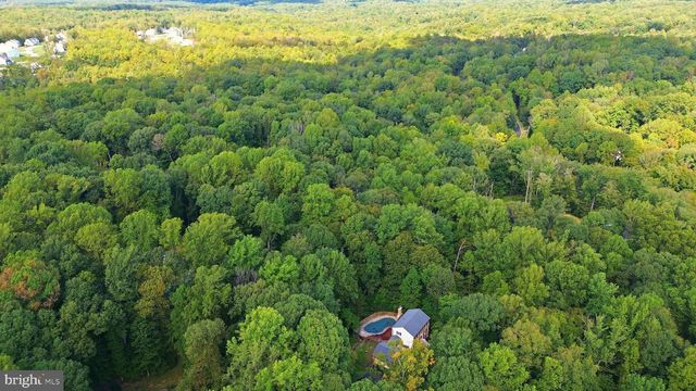 8104 WHITTING DR, Manassas, VA 20112