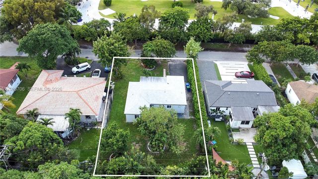 231 NE 43rd St, Miami, FL 33137