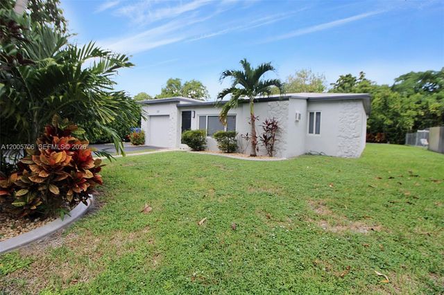 231 NE 43rd St, Miami, FL 33137