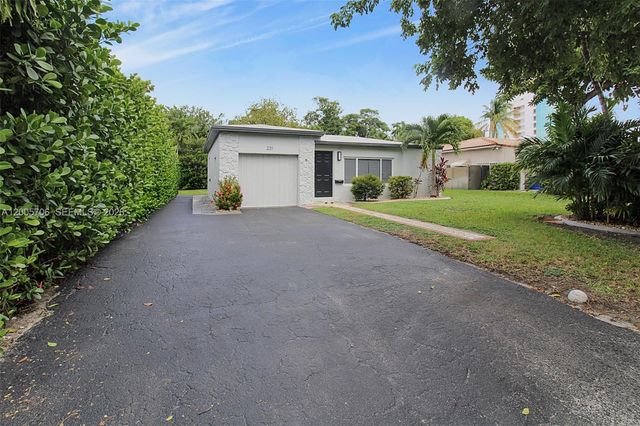231 NE 43rd St, Miami, FL 33137