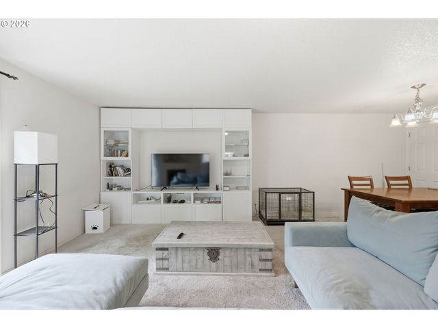 10215 Ne 58th St, Vancouver, WA 98662