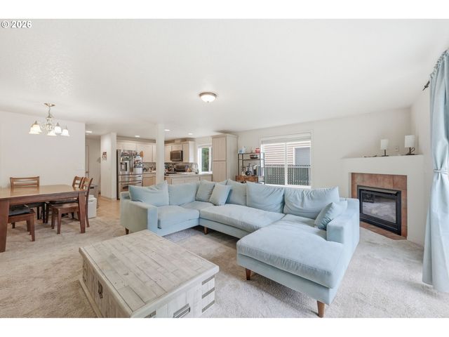 10215 Ne 58th St, Vancouver, WA 98662