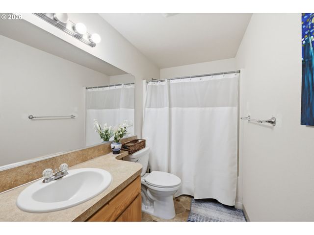 10215 Ne 58th St, Vancouver, WA 98662