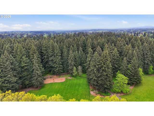 10215 Ne 58th St, Vancouver, WA 98662