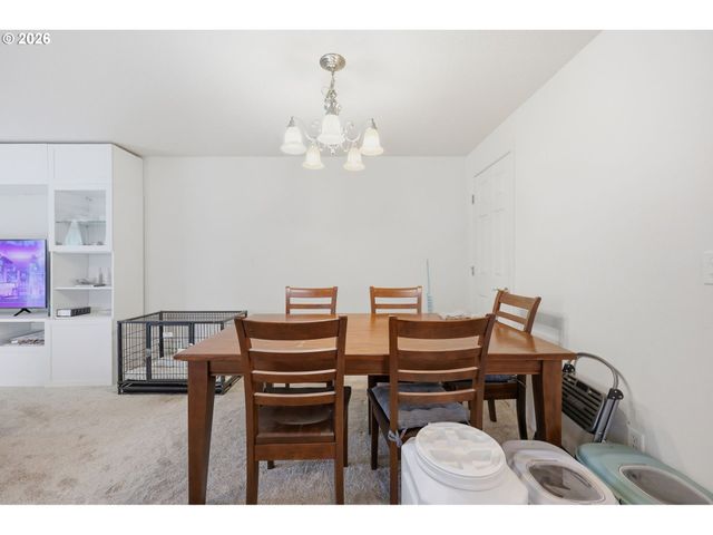 10215 Ne 58th St, Vancouver, WA 98662