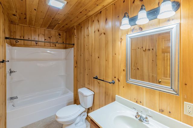 181 Benton Road, Haverhill, NH 03774