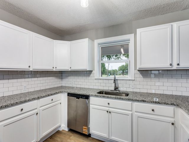 600 S 5th Street, Grandview, TX 76050