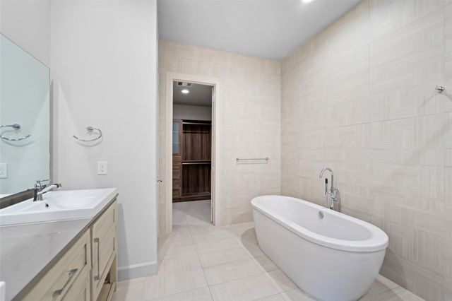 6809 Troya Lane, Houston, TX 77092
