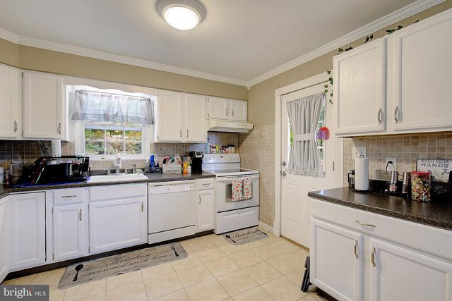 5494 HALLOWING POINT RD, Prince Frederick, MD 20678