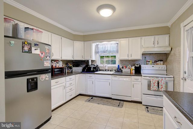 5494 HALLOWING POINT RD, Prince Frederick, MD 20678