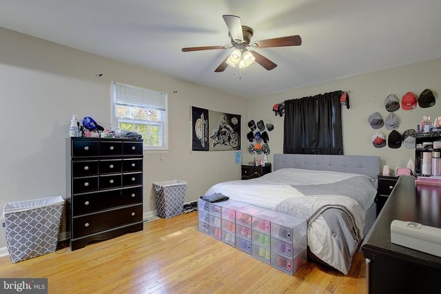 5494 HALLOWING POINT RD, Prince Frederick, MD 20678