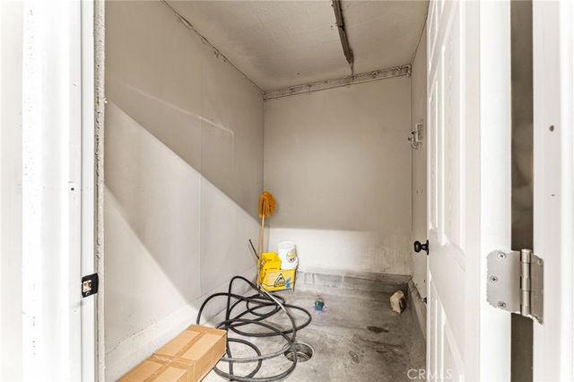 960 W 1st, Pomona, CA 91766